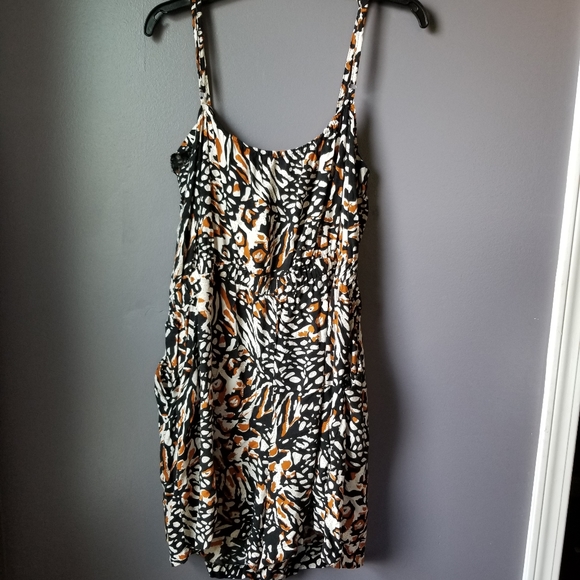 Preowned Aviva shorts with pockets size 3X - Picture 2 of 3